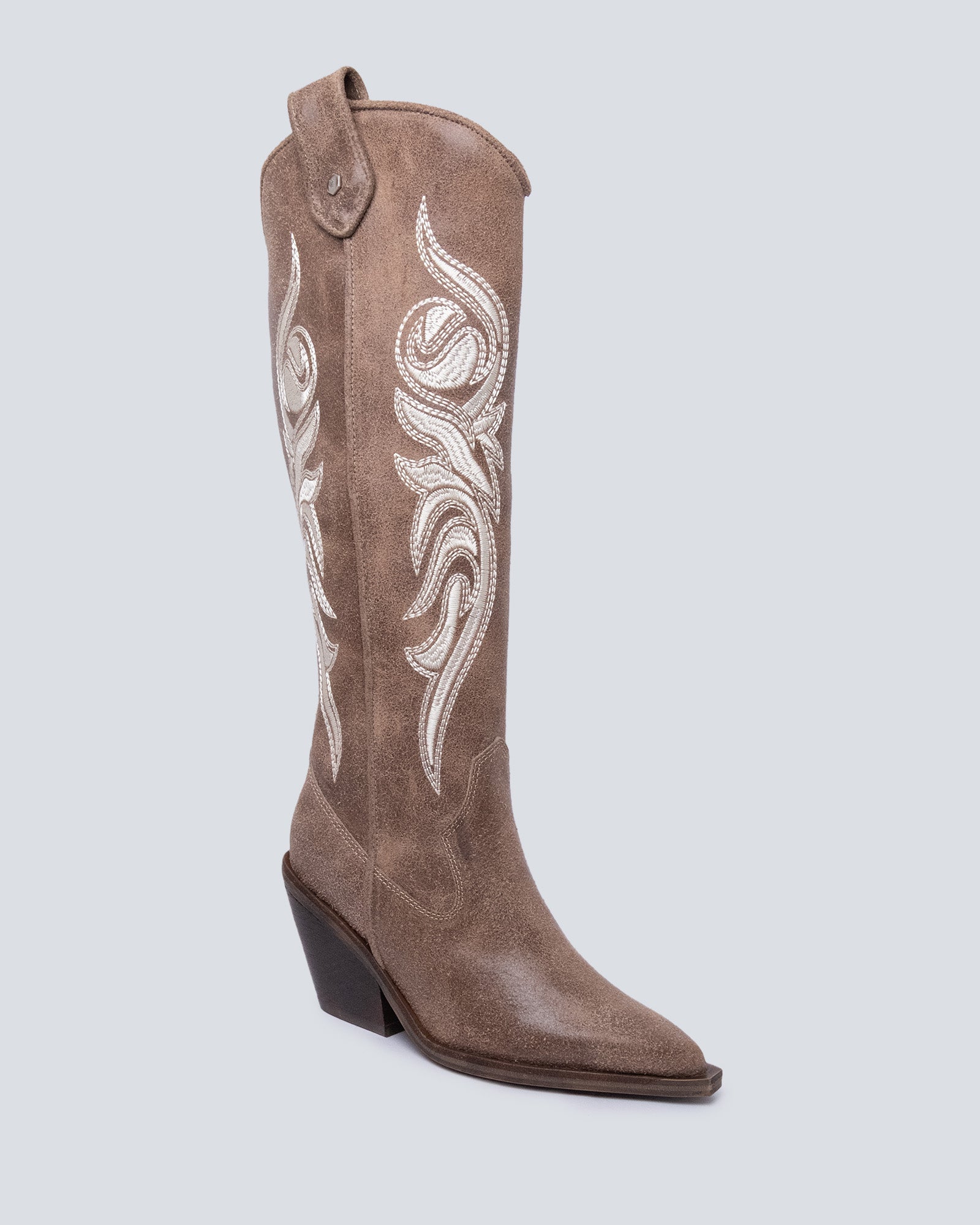 Botas en cuero larga bordada – Palazzo Colombia