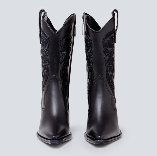 Botas en cuero para mujer bordada corta
