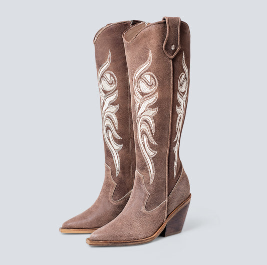 Botas en cuero larga bordada Arena