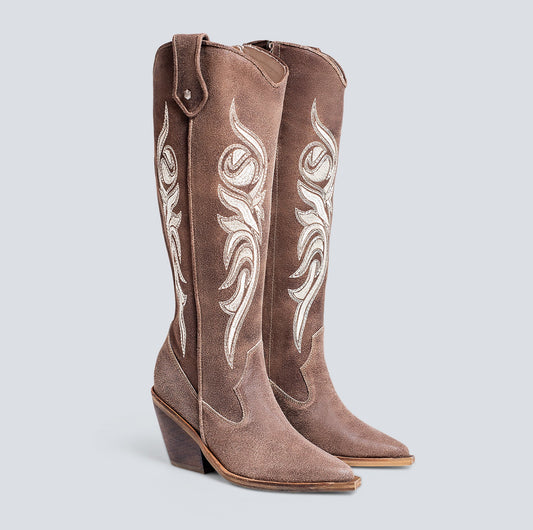 Botas en cuero larga bordada Arena
