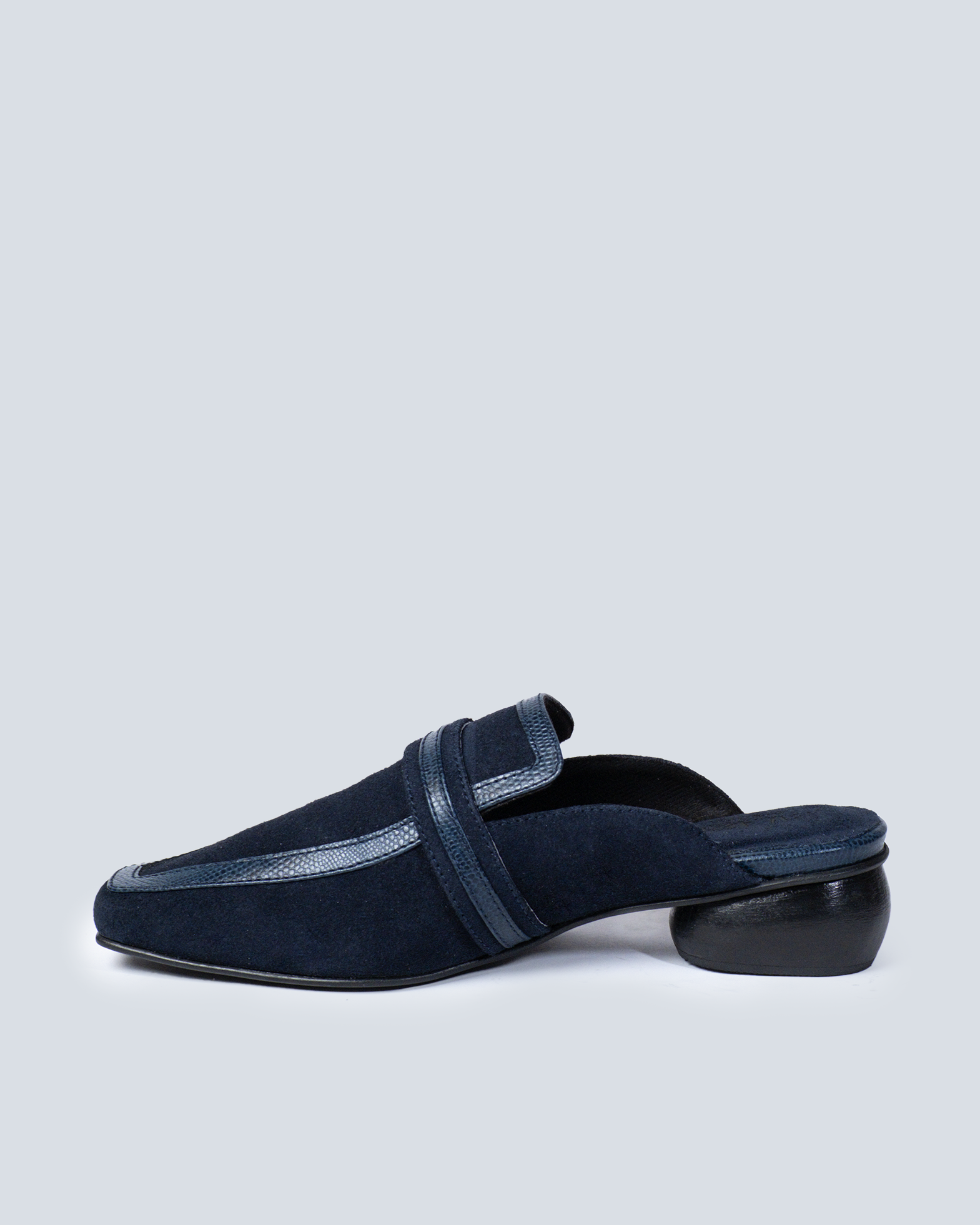 Mocasín azul