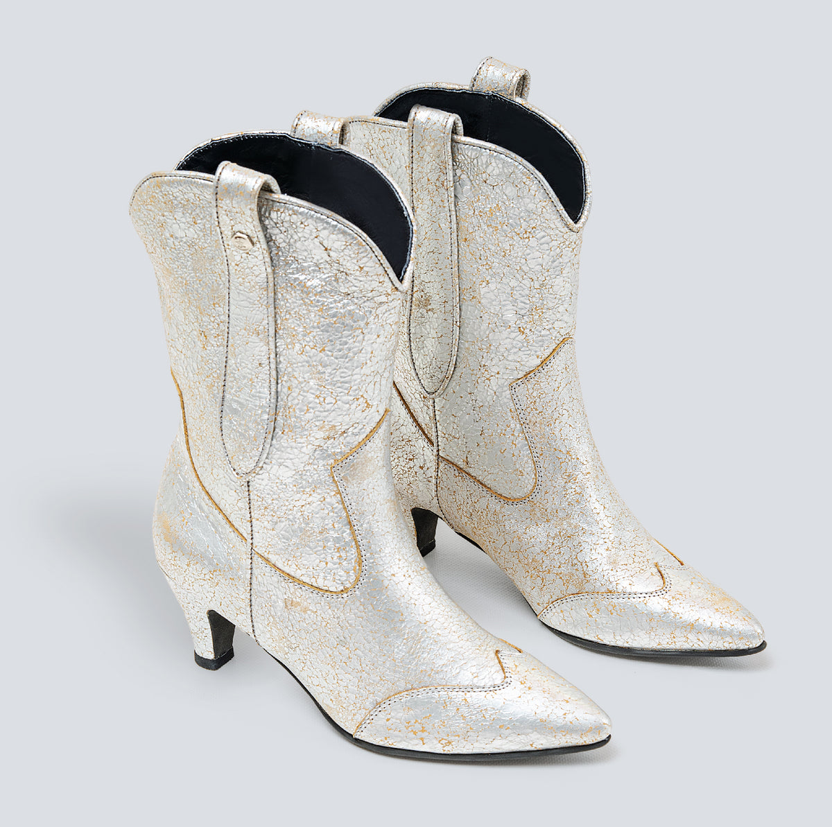 30% DESCUENTO- Botas en cuero Boho plata