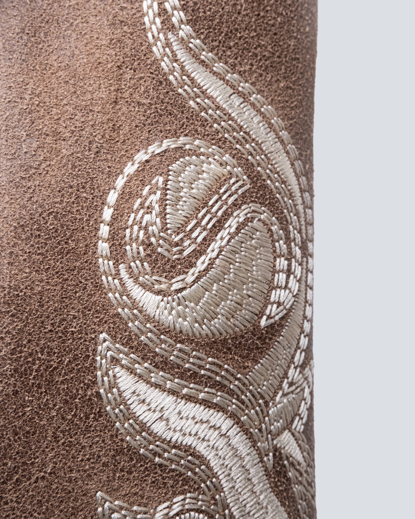 Botas en cuero larga bordada Arena