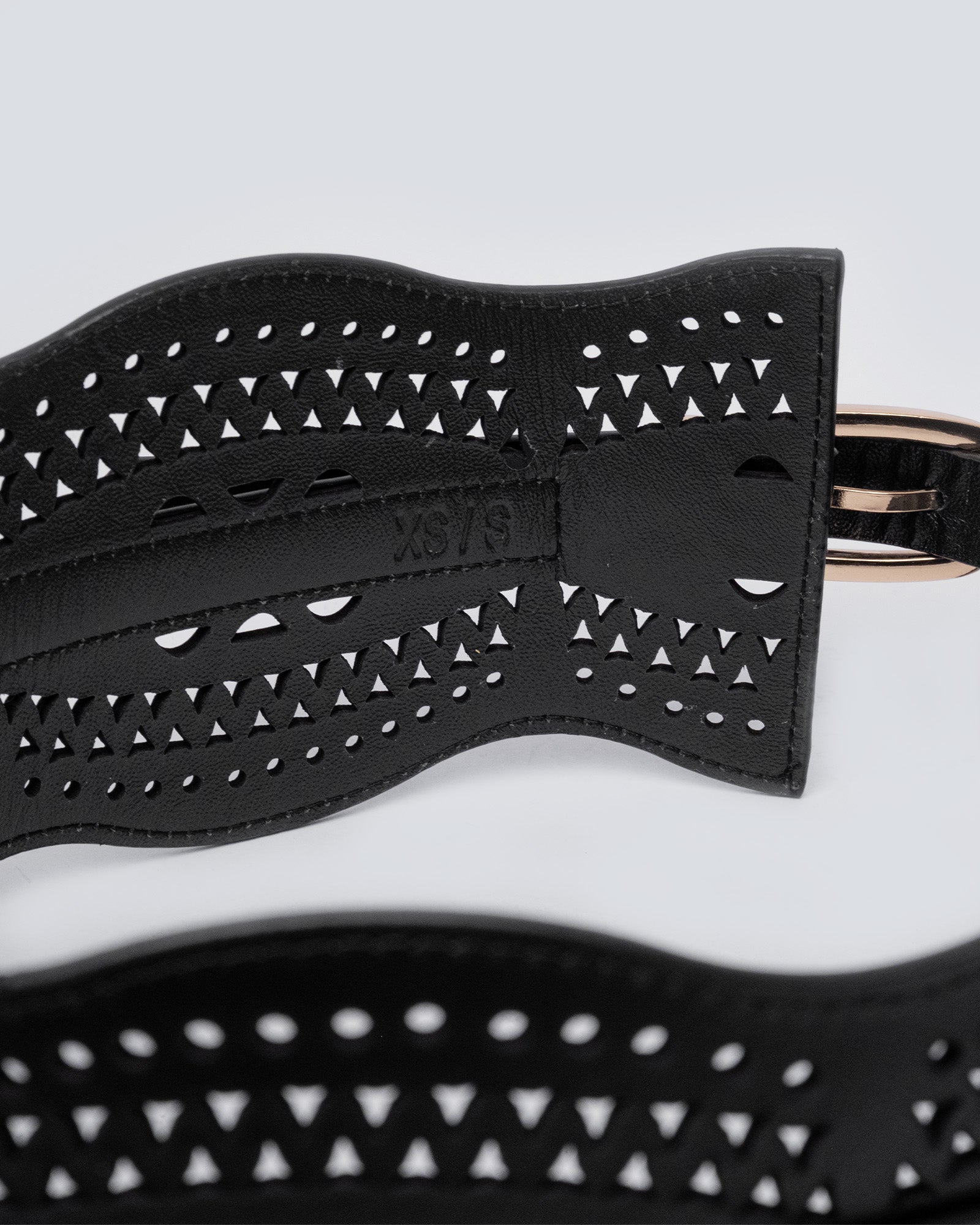 Cinturón en cuero para mujer laser negro